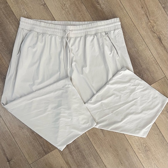 Athleta Avenue Wide Leg Crop Pant Size 24 - Picture 2 of 9